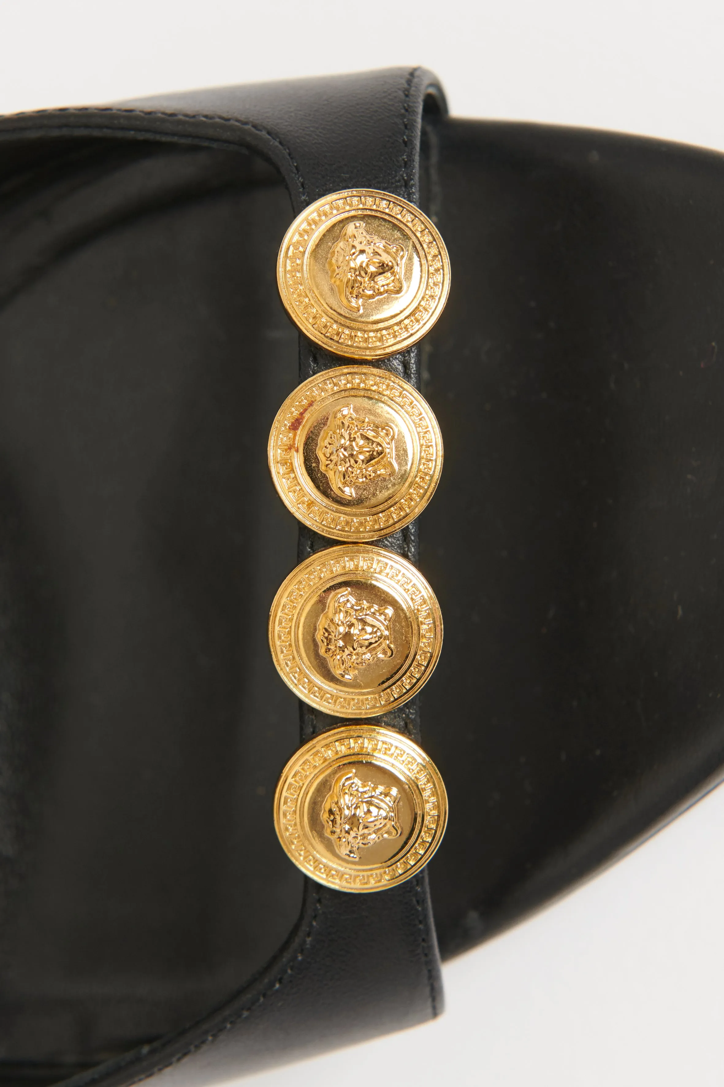 Black Leather Medusa Gold Stud Preowned Heel