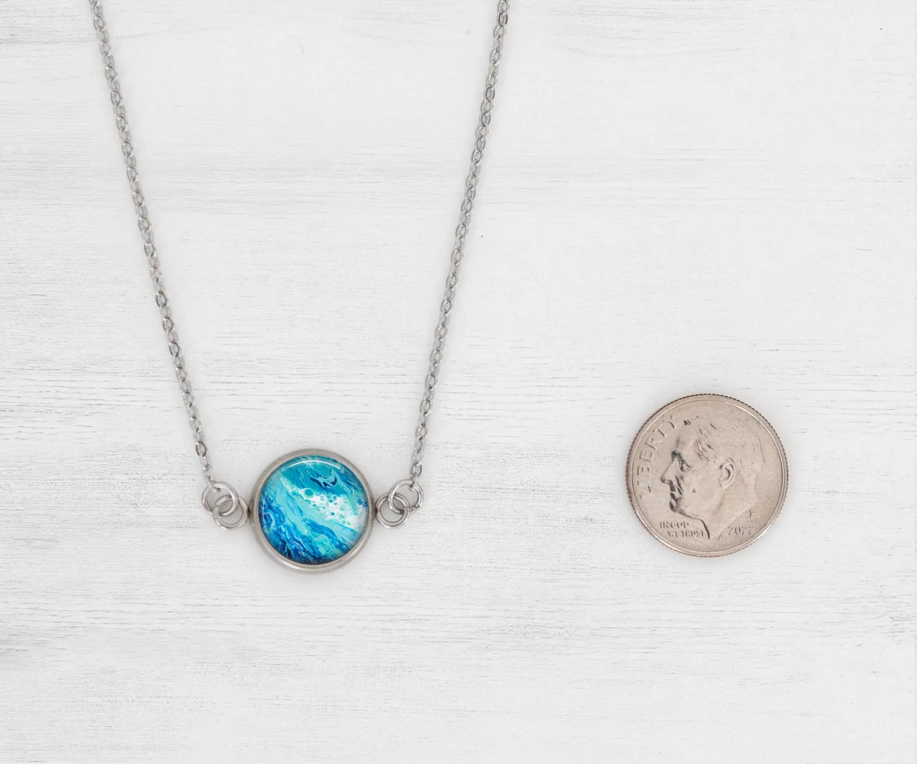 Coastal Breeze Small Circle Necklace | Beach Jewelry