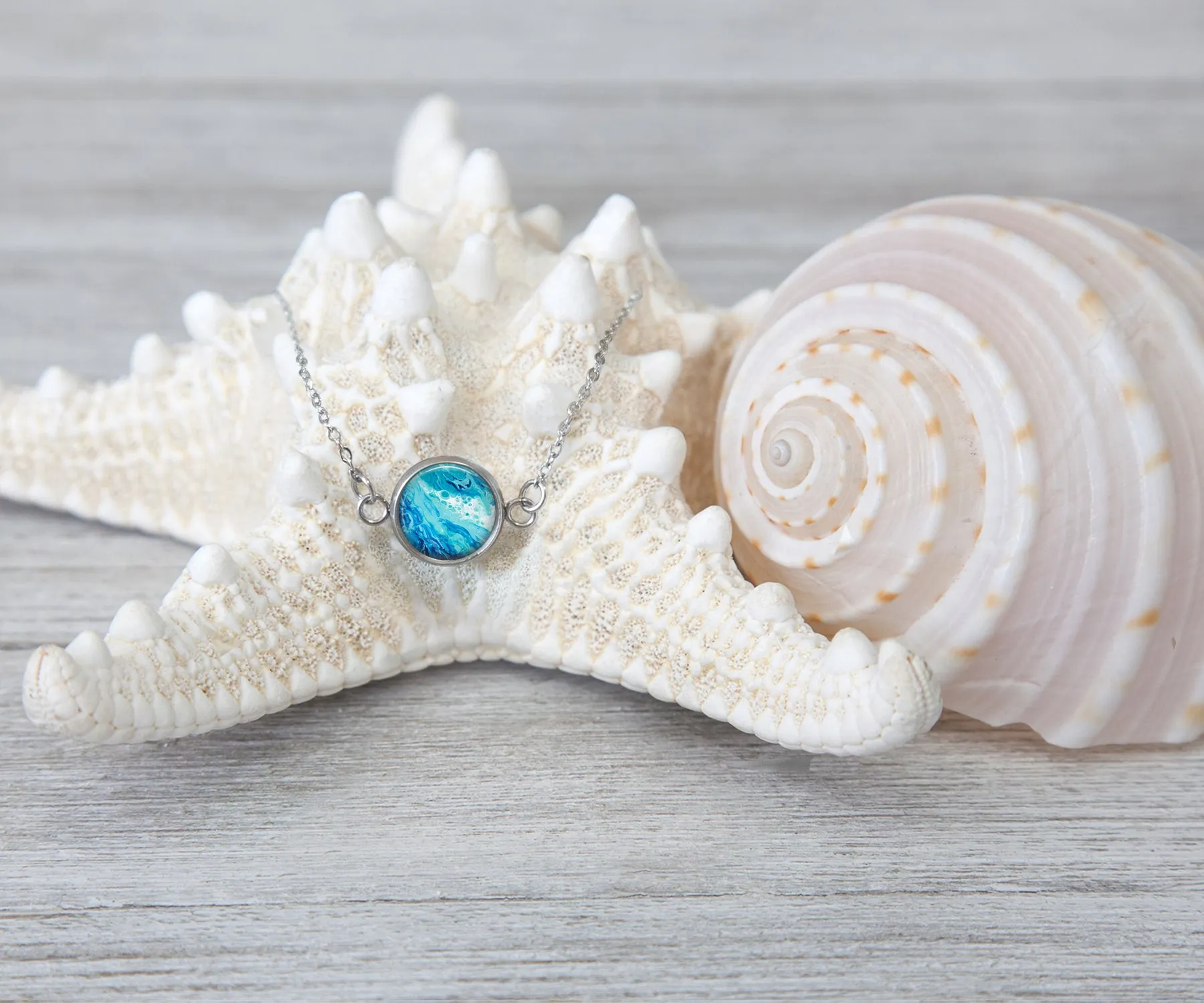 Coastal Breeze Small Circle Necklace | Beach Jewelry