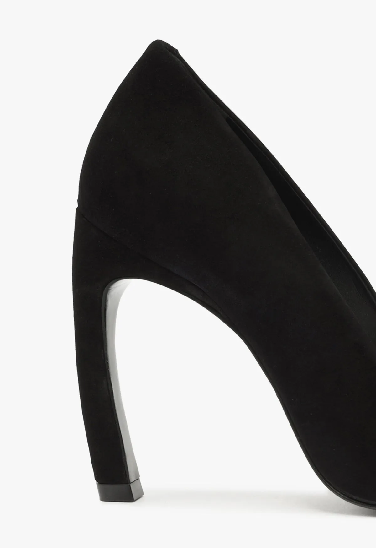 Lou Curve Pump